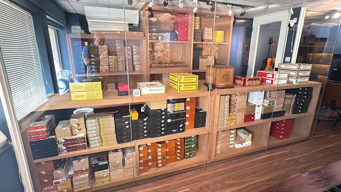 Premier Cigars — Hong Kong boutique